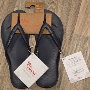 Women's Navy Blue Flip Flops Sz 6